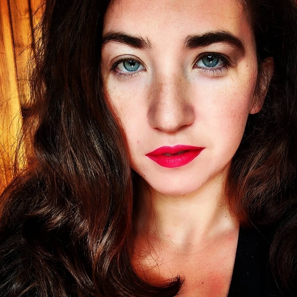 Meet your Posher, Abigail